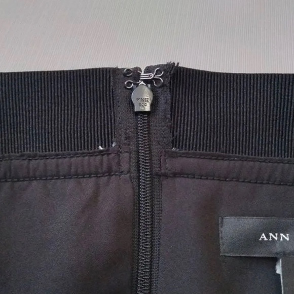 ANN TAYLOR Knit Knee High Waisted Pencil Skirt Mosaic print Black/white. (S) - Picture 13 of 16